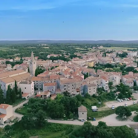 Mon Perin Castrum - Janko Apartman